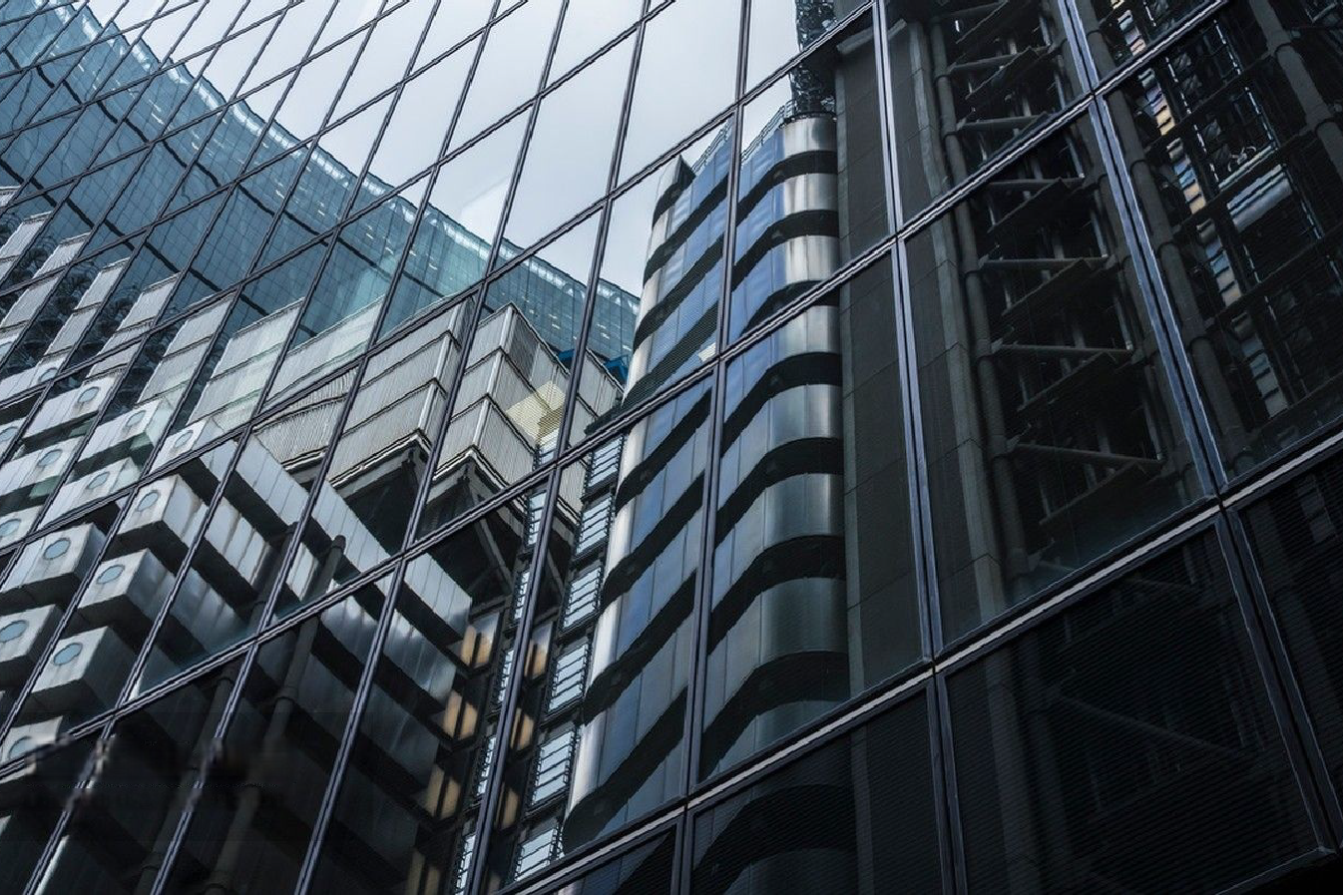Close-up architectural panel made of stainless steel, highlighting MFY’s sheet applications for modern buildings