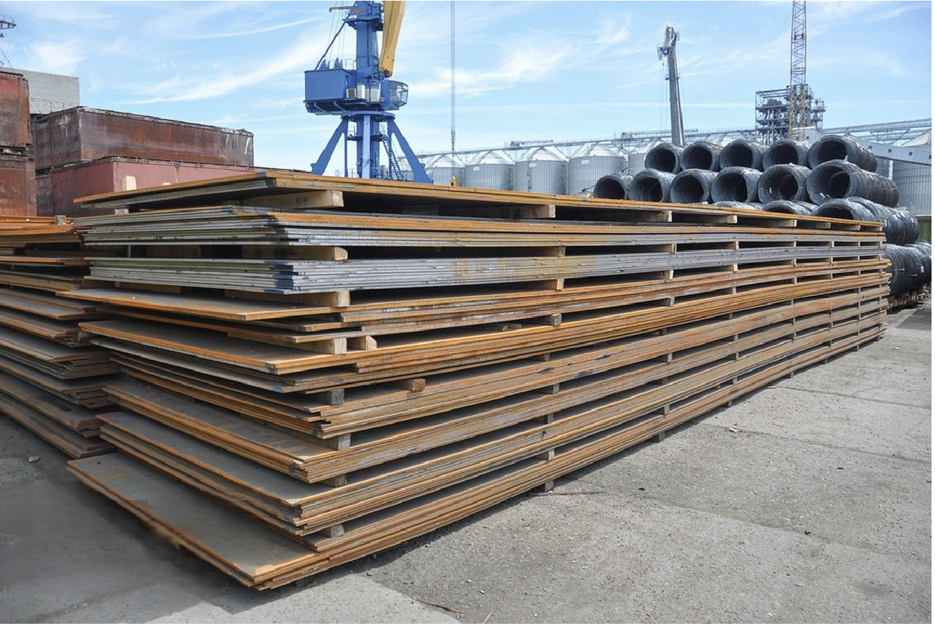 MFY's annealing line storing processed stainless coils under strict safety and quality management